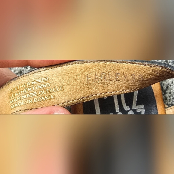 Miz Mooz Black Leather Farley Buckle Demi Wedge Sandal Womens Size 38 (US 7.5-8) - Picture 12 of 12